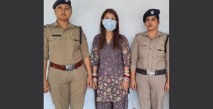 আইনজীবীর ছদ্মবেশে প্রেমের নামে প্রতারণা, টাকাপয়সা লুটের অভিযোগ! পুলিশের জালে মহিলা