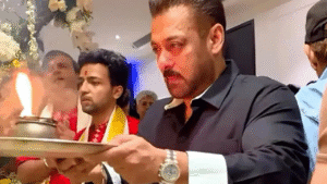 বোনের বাড়িতে সলমনের গণেশ পুজো, বিসর্জন মিছিলে অভিনেতার তুমুল নাচ