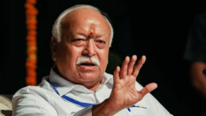 ‘প্রত্যেক দম্পতির উচিত তিনটি সন্তান নেওয়া’, হঠাৎ কেন একথা বললেন মোহন ভাগবত?