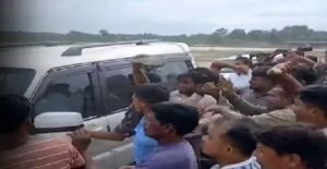 উত্তরবঙ্গে মারাত্মক সংঘর্ষ! দুর্গতদের পাশে দাঁড়াতে গিয়ে মাথা ফাটল বিজেপি সাংসদ খগেন মুর্মুর, তোলপাড় নাগরাকাটা