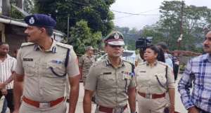 ধীরে ধীরে স্বাভাবিকের পথে পাহাড়! দুধিয়ার ভাঙা সেতু পরিদর্শনে পুলিশের শীর্ষ কর্তারা, কোথায় এখনও যোগাযোগ বিচ্ছিন্ন?