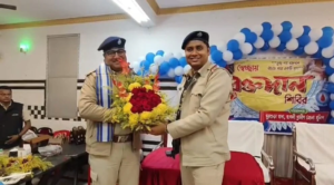 উর্দিধারীদের মানবিক মুখ! রক্তের সঙ্কট মেটাতে পুরশুড়া থানায় রক্তদান উৎসব, সাড়া দিলেন পুলিশ ও জনতা।