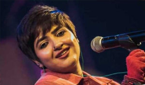 “অনেক হয়েছে জাগো মা, এবার সেকুলার গান গা!” স্টেজ শো-তে লগ্নজিতার ওপর হামলার চেষ্টা, ভগবানপুরে তুলকালাম।