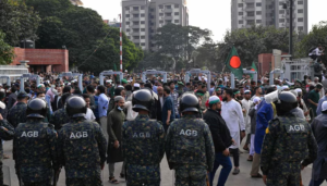অগ্নিগর্ভ বাংলাদেশ, চট্টগ্রামে অনির্দিষ্টকালের জন্য বন্ধ ভারতীয় ভিসা কেন্দ্র, সিলেটে হাই-অ্যালার্ট