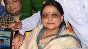 ভোটার তালিকা থেকে গায়েব তৃণমূল সাংসদ কাকলি ঘোষ দস্তিদারের দুই ছেলের নাম! কমিশনের নোটিশ ঘিরে তুলকালাম বারাসতে