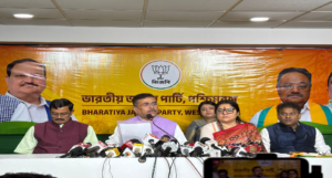 ‘৫০ লক্ষ বাড়তি ভোট’ টার্গেট, ভোটের আগে বিজেপির নতুন কমিটি, ‘অরাজনৈতিক যোগদান’-এর ঘোষণা! যোগ দিলেন অধ্যাপক-ইনস্পেক্টর!