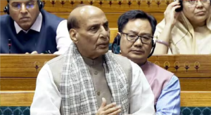 ‘বন্দে মাতরম’ নিয়ে বিতর্কে উত্তপ্ত সংসদ! ‘ভারতীয় মুসলিমরা বঙ্কিমচন্দ্রের অনুভূতিকে সম্মান করেননি,’ বলে রেগে গেলেন রাজনাথ সিং