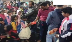 নিজের সুখ তুচ্ছ, অন্যের হাসিতেই আনন্দ! বর্ধমানের ১৮ বছরের স্বরূপ এখন অনেকের ‘আশার আলো’