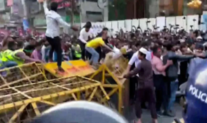 তলানিতে ভারত-বাংলাদেশ সম্পর্ক! পাল্টাপাল্টি ভিসা বন্ধের সিদ্ধান্তে চরম ভোগান্তিতে সাধারণ মানুষ