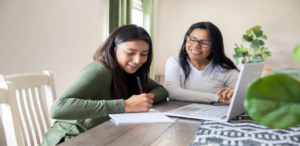 বোর্ড পরীক্ষার আগে বাচ্চার ওপর পাহাড়প্রমাণ চাপ নয়, বরং হয়ে উঠুন তার সেরা বন্ধু! কীভাবে? পড়ুন বিস্তারিত।