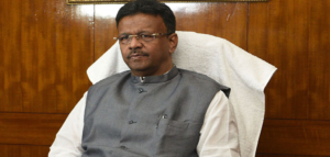 ৬৩ হাজার ভোটারের নাম বাদ! ‘আমাকে হারাবে, বিজেপির এমন কেউ জন্মায়নি’, নির্বাচনী চ্যালেঞ্জে আত্মবিশ্বাসী ফিরহাদ হাকিম