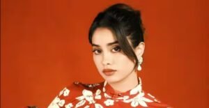 কাপুর পরিবারে গৃহযুদ্ধ! বনি কাপুরের ‘পক্ষপাতিত্বে’ মুখ দেখাদেখি বন্ধ জাহ্নবী-শানায়ার?
