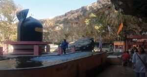 বিজ্ঞানও হার মেনেছে! ভারতের এই ৪ শিব মন্দিরের অলৌকিক রহস্য জানলে কপালে চোখ উঠবে!