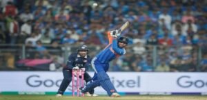 কলম্বোয় ঈশান-ঝড়! ৪২৬ কেজির গান্ধীমূর্তির মতোই কি চুরমার হবে পাক বোলিং?