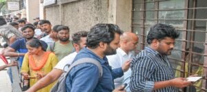 ৩৬ ঘণ্টায় সাড়ে ৬ লাখ আবেদন! ‘যুব সাথী’র লাইনে বিএ-এমএ পাস বেকারদের ভিড়, উত্তাল বঙ্গ রাজনীতি!