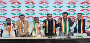 পাহাড়ে কি একলা চলবে হাত? ৩ আসন নিয়ে চরম দোলাচলে প্রদেশ কংগ্রেস!