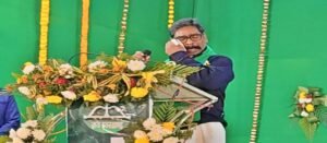 “ছেড়ে দেব না!” কেন্দ্রকে চরম হুঁশিয়ারি মুখ্যমন্ত্রী হেমন্ত সোরেনের, এবার কি বড় কোনো পদক্ষেপ?