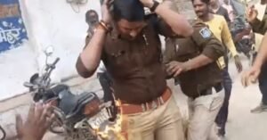 “কেউ রেহাই পাবে না।”-মন্ত্রীকে পোড়াতে গিয়ে জীবন্ত পুলিশ কর্মীর গায়ে আগুন! শিউরে ওঠা ঘটনা