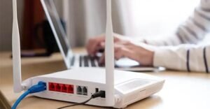 ফ্রি ওয়াই-ফাই ব্যবহার করে বিপদে পড়তে পারেন, জেনেনিয়ে থাকুন সতর্ক