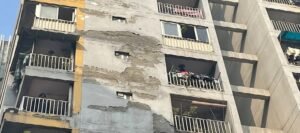 গাজিয়াবাদে শিউরে ওঠা কাণ্ড: ৯ তলা থেকে ঝাঁপ ৩ বোনের, নেপথ্যে কি ভয়ঙ্কর ‘কোরিয়ান গেম’?