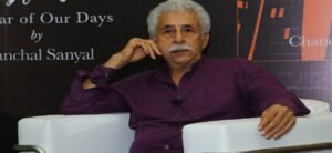 বিমানবন্দরে চরম অশান্তি! সাংবাদিকদের প্রশ্ন শুনেই মেজাজ হারালেন নাসিরুদ্দিন শাহ