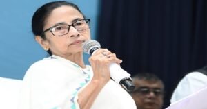 জুডিশিয়াল অফিসারদের ওপর প্রশ্ন তুললে কড়া জরিমানা! SIR মামলায় কড়া বার্তা সুপ্রিম কোর্টের