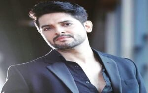 প্রযোজক হিসেবে শুরুতেই বড় ধাক্কা! ৬-৭ দিনের জন্য কাজ বন্ধ রাখতে বাধ্য হলেন বিক্রম চট্টোপাধ্যায়