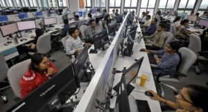 AI-যুগে ভারতের ৩০ লক্ষ কোটি টাকার আইটি শিল্প কি টিকবে? কি বলছে পরিস্থিতি?