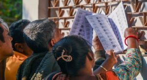 SIR-এ ভোটারদের নাম বাদ পড়া ১০টির মধ্যে ৬টি সিট BJP-র শক্তঘাঁটি, চিন্তায় গেরুয়া শিবির!