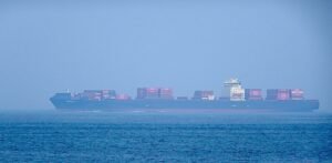 ৪৮ ঘণ্টার ডেডলাইন! ইরানকে চরম হুঁশিয়ারি ট্রাম্পের, হরমুজ না খুললে কি ধ্বংস হবে জ্বালানি কেন্দ্র?