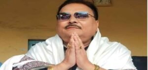 ভোটের প্রচারে ‘গ্ল্যামার’ হানা! কামারহাটির মহিলাদের প্রশ্ন, ‘দাদা, কী মাখেন যে স্কিন এত চকচক করে?’