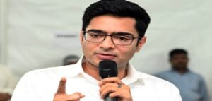 ‘পদ্মে ছাপ দিলেই ঘরে ঢুকবে কেউটে সাপ!’ পাথরপ্রতিমায় অভিষেকের ভয়ঙ্কর হুঁশিয়ারি!