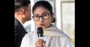 “আমার প্রাণ বাঁচাতে..!”,-মাঝ আকাশে ভয়ঙ্কর বিমান বিভ্রাট নিয়ে মুখ খুললেন মমতা!