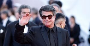 ‘স্বৈরশাসকের মৃত্যু চাই!’-ইরানের নতুন শাসকের রাতের ঘুম কেড়ে নিচ্ছেন এই পরিচালক?