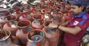 রান্নার গ্যাসের আকাল? ইরান সংকটে থমকে জোগান, পরিস্থিতি সামলাতে জরুরি আইন প্রয়োগ কেন্দ্রের