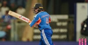 “বাদ দেওয়ার দাবিতে উত্তাল দেশ!”-২১ বলে ৫২ রান করে মোক্ষম জবাব দিলেন অভিষেক শর্মা!