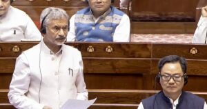 ইরান যুদ্ধে ‘সাপ্লাই চেইন’ বড় ধাক্কা খেতে পারে, কী হতে চলেছে পেট্রোল-ডিজেলের ভবিষ্যৎ?