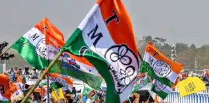 ‘মেয়ে’ থেকে ‘মা’, স্লোগান বদলে তৃণমূলের মাস্টারস্ট্রোক! ইস্তেহারে কি থাকছে লক্ষ্মীর ভাণ্ডারের ধামাকা?