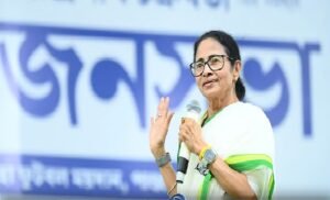 ‘বিজেপির পতন শুরু, মুখে ঝামা ঘষে দিয়েছে!’ সংসদে বিল থমকে যেতেই রণংদেহী মমতা