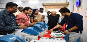 তিন রাজ্যে ব্যালট বিপ্লব! ভোটার তালিকায় কি ‘ক্লিন বোল্ড’ ভুয়ো ভোট? SIR এফেক্টেই কি আকাশছোঁয়া ভোটদান?