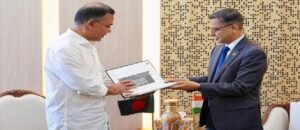 হাসিনা জমানার পর নতুন অধ্যায়! ঢাকার সচিবালয়ে তারেক রহমানের সঙ্গে প্রণয় বর্মা, মোদী সরকারের বড় বার্তা!