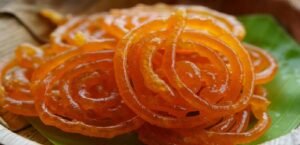 ১ টাকার ‘জিলিপি’র ১০০০ বছরের ইতিহাস! ভারত ও পাকিস্তানের প্রিয় এই মিষ্টির আসল জন্মদাতা কোন দেশ?