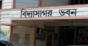 আর হবে না এক্সটেনশন! সরকারি চাকুরেদের জন্য দুঃসংবাদ? নবান্নের নতুন নিয়মে তোলপাড় শিক্ষা মহল