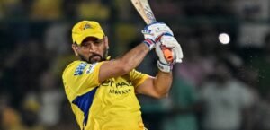 CSK সমর্থকদের জন্য ধামাকা! লখনউয়ের বিরুদ্ধে কি ফিরছেন ধোনি? টিকিট বুকিং নিয়ে তুঙ্গে জল্পনা