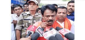 “কেউ বঞ্চিত হবেন না!” একযোগে দুর্নীতি ও ভোটার তালিকা জট নিয়ে মোক্ষম দাওয়াই রাজ্যের নতুন খাদ্যমন্ত্রীর