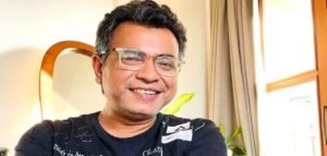 “একটু সময় দিন…” সোজা কথায় বড় ইঙ্গিত! রুদ্রনীলের এই একটা মন্তব্যেই তোলপাড় রাজনৈতিক মহল!
