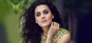 ৩০ পেরোলেই ‘বয়স্ক’! রোমান্টিক ছবিতে অভিনয়ের সুযোগ নিয়ে বিস্ফোরক তাপসী পান্নু