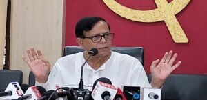 বেআইনি নির্মাণের অভিযোগে তোলপাড়! তারাতলার দুর্ঘটনাস্থলে গিয়ে সরব কংগ্রেস ও সিপিএম