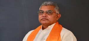 তৃণমূল জমানায় ‘পরনির্ভরশীল’ ছিল রাজ্য! পুরনো সরকারকে তুলোধোনা করে তোপ দাগলেন দিলীপ ঘোষ