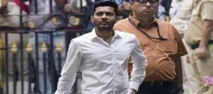 ছবি নেই মমতার! ঋতব্রতদের ‘আসল’ তৃণমূলে বড় পদক্ষেপ, সাসপেন্ড অভিষেক বন্দ্যোপাধ্যায়